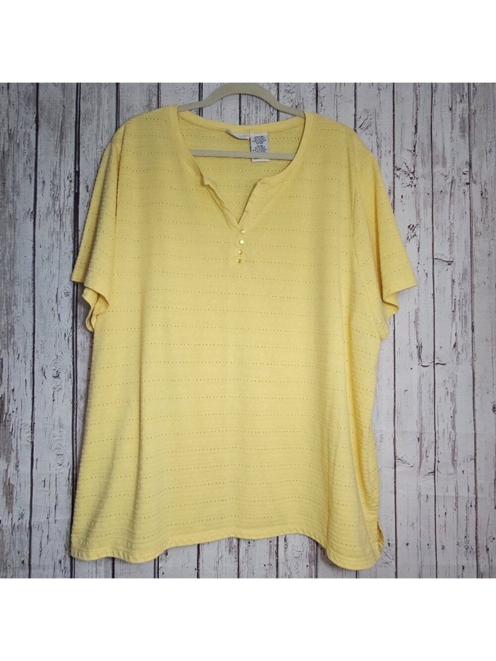 White Stag Women's Plus Size Yellow Textured Eyelet Shirt Short Sleeve 26W/28W